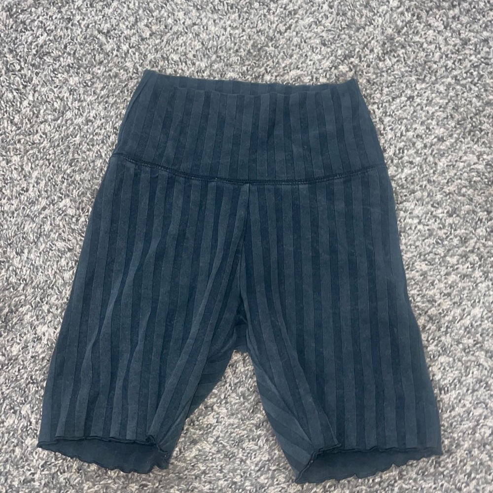 black aerie bike shorts